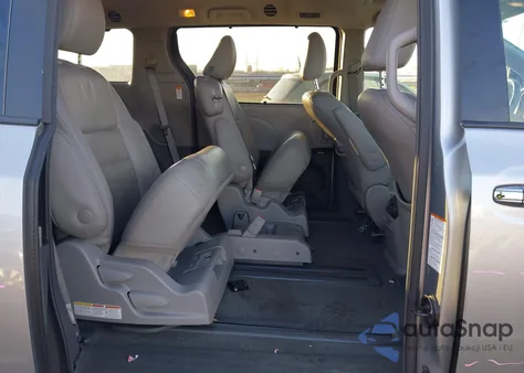 2018 Toyota Sienna Xle 8 Passenger из США, поврежденный, VIN 5TDYZ3DC3JS958031